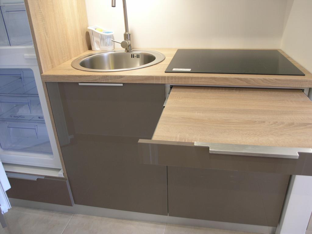 פודגורה Apartments Dobrila מראה חיצוני תמונה
