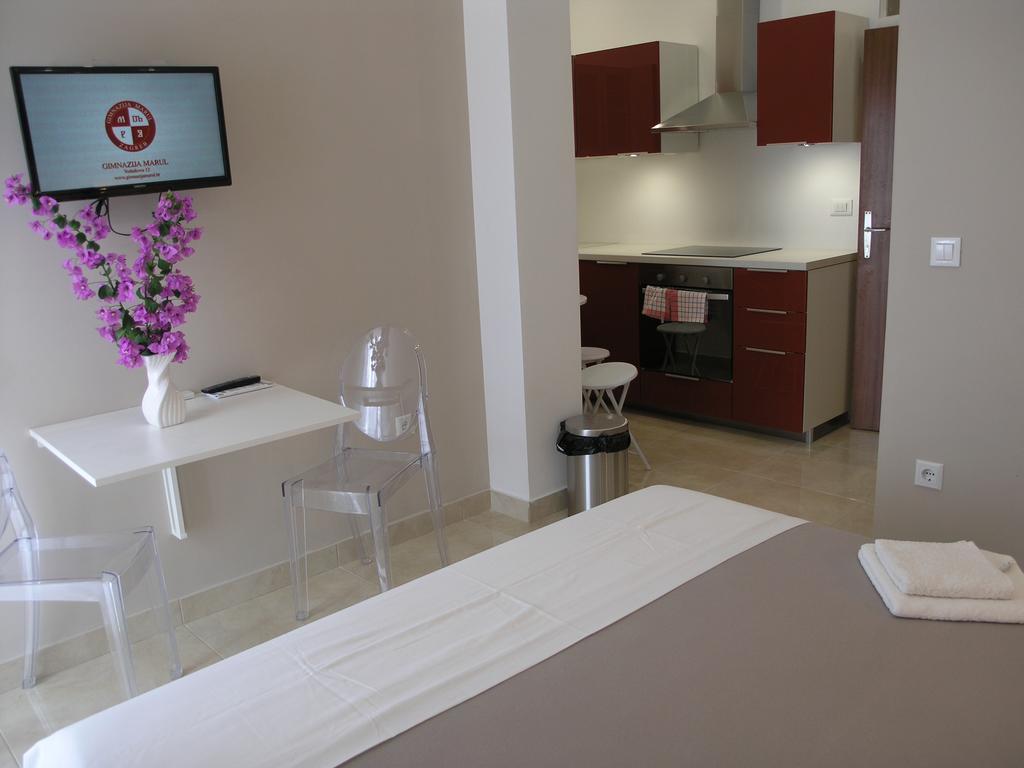 פודגורה Apartments Dobrila מראה חיצוני תמונה