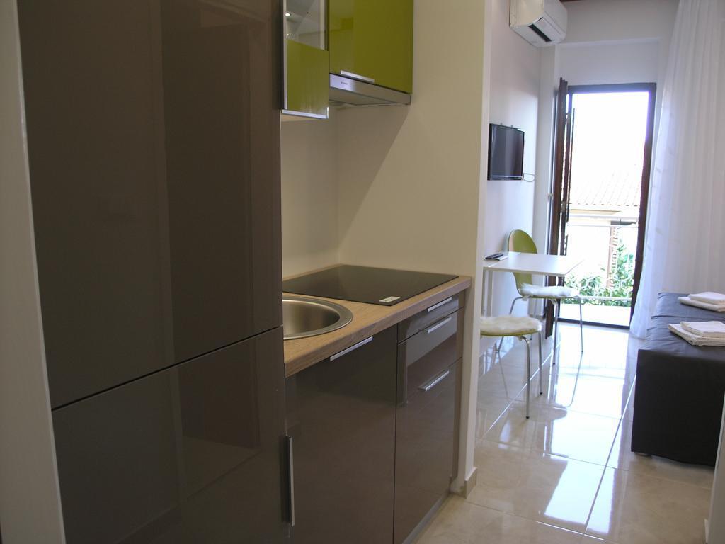 פודגורה Apartments Dobrila מראה חיצוני תמונה