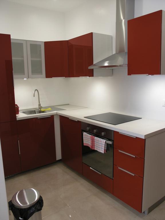 פודגורה Apartments Dobrila מראה חיצוני תמונה