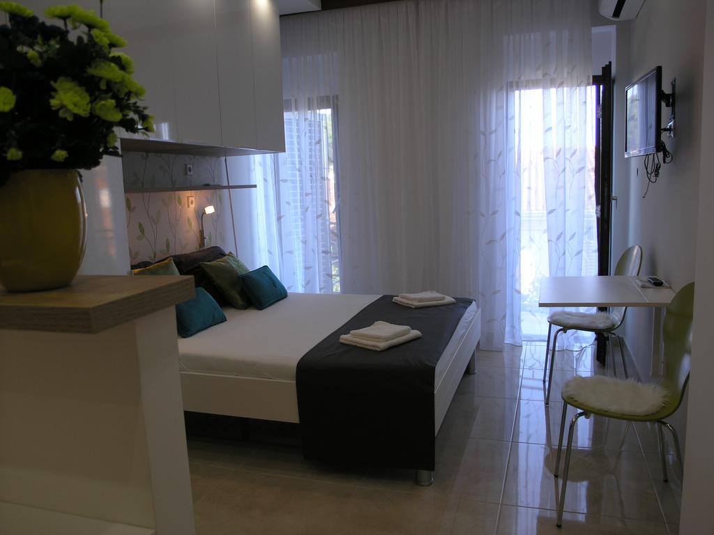 פודגורה Apartments Dobrila מראה חיצוני תמונה