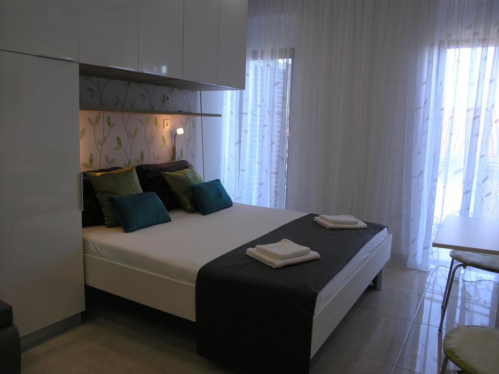 פודגורה Apartments Dobrila מראה חיצוני תמונה