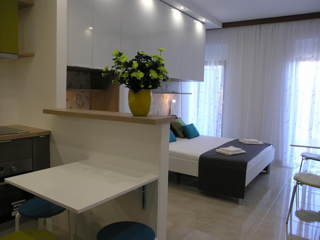 פודגורה Apartments Dobrila מראה חיצוני תמונה