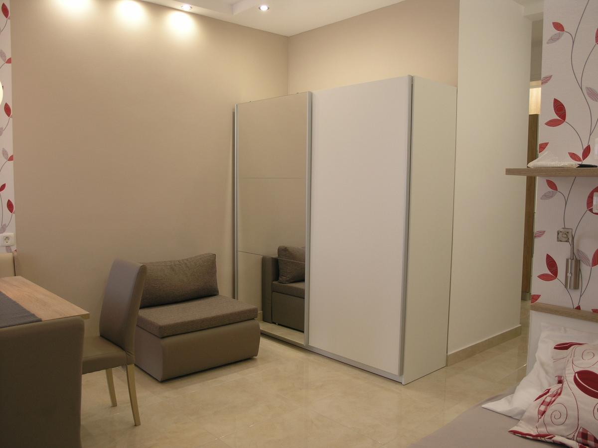 פודגורה Apartments Dobrila מראה חיצוני תמונה